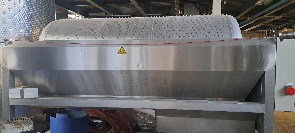 Pneumatický lis na hrozny - 2