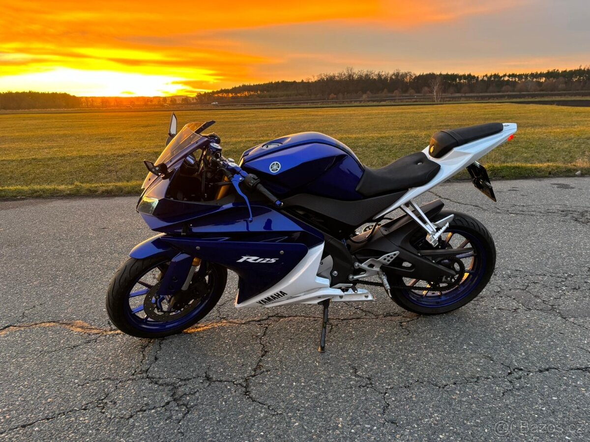 Yamaha yzf r125 2015 - 2