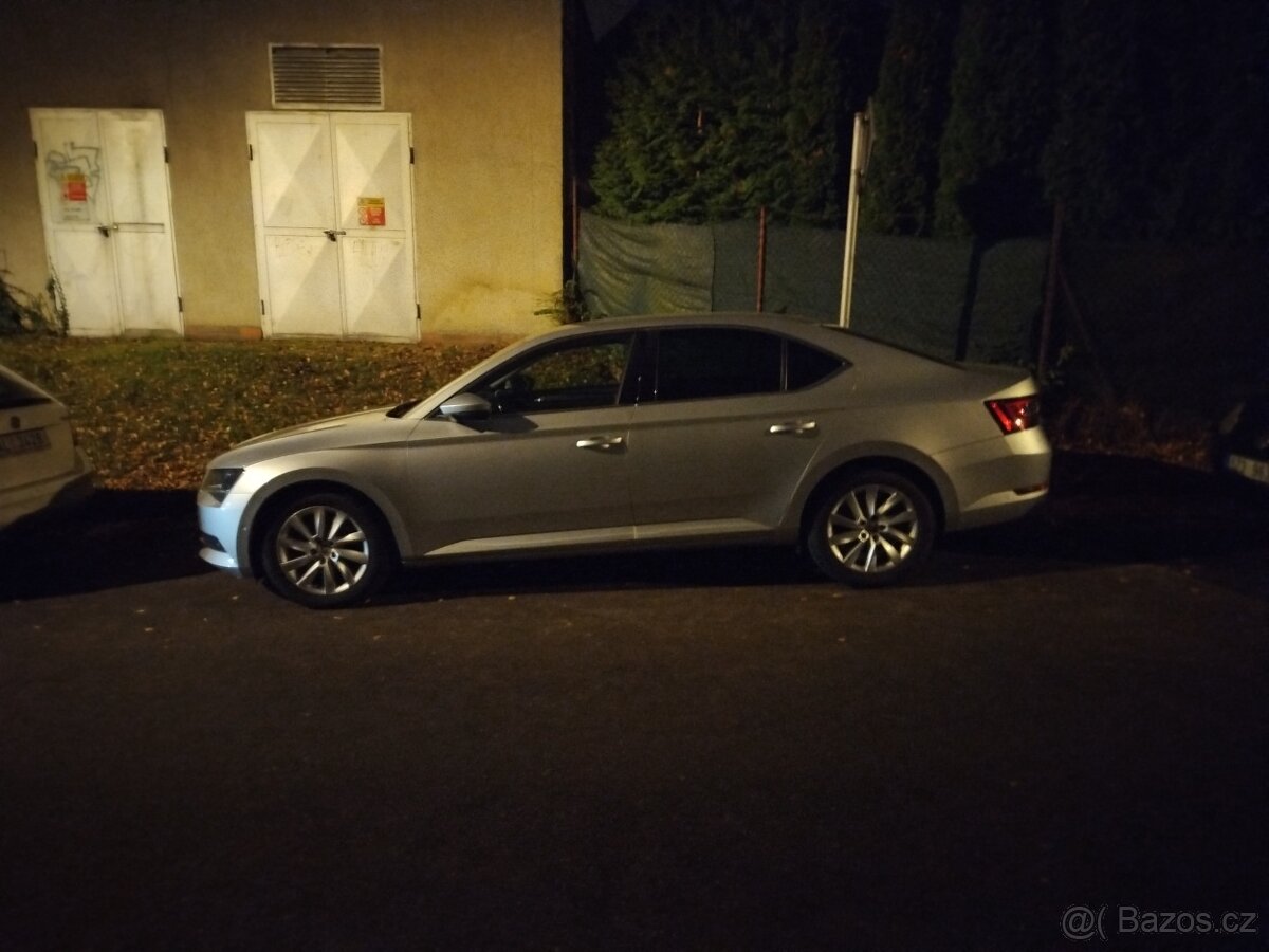 Superb 3,1.6tdi -2016-,limuzina - 2