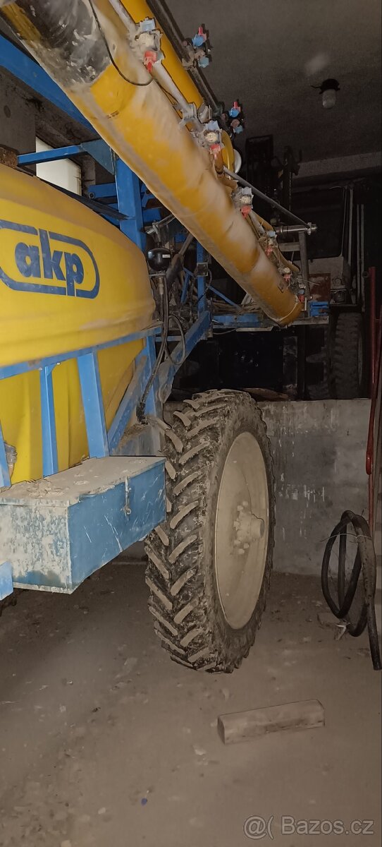 Postřikovač AKP 3000/18 - 2