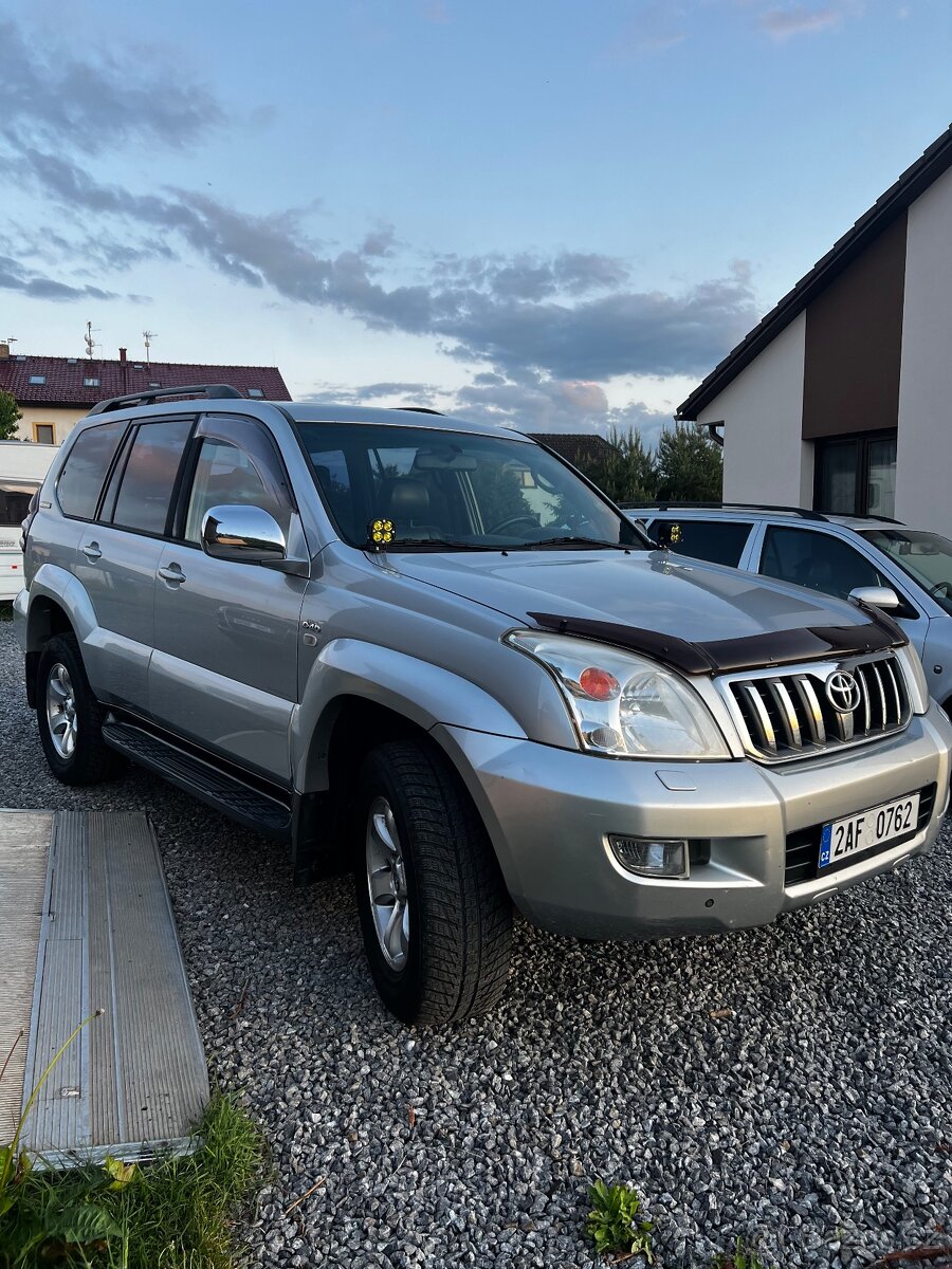Toyota Land cruiser 120 Prado