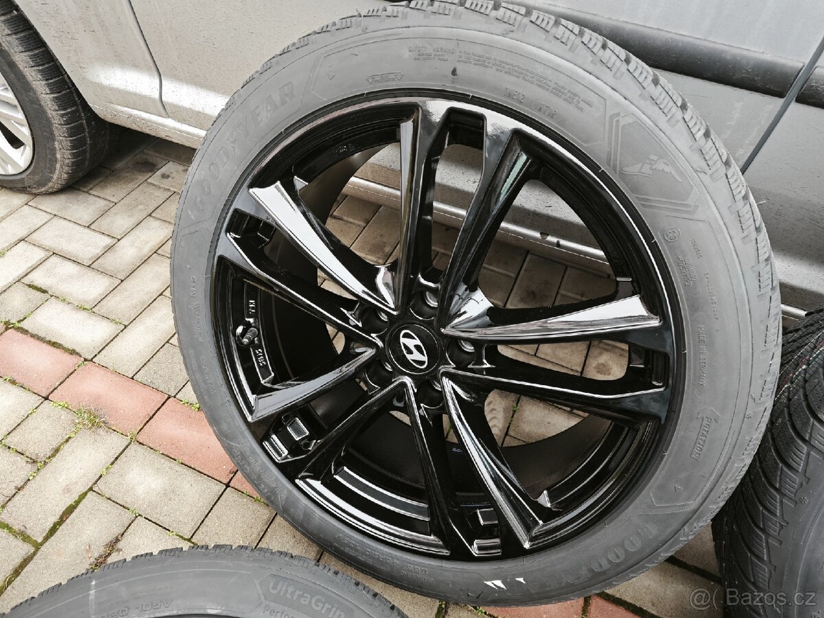 Alu Hyundai 5/114.3 r20 + 255/45 r20 105V XL

 - 2