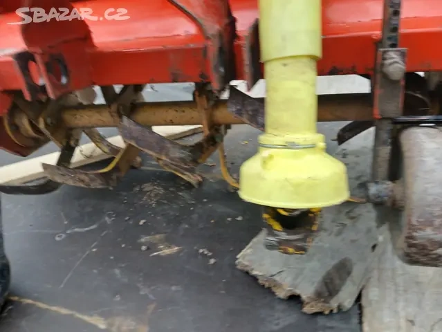 Prodám rotavator KYR-122 k malotraktorům ve velmi dobrému st - 2