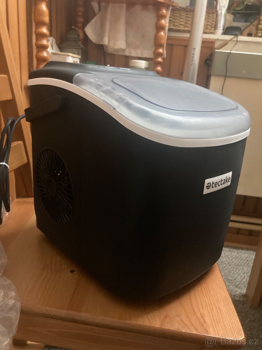 Výrobník ledu tectake - 2