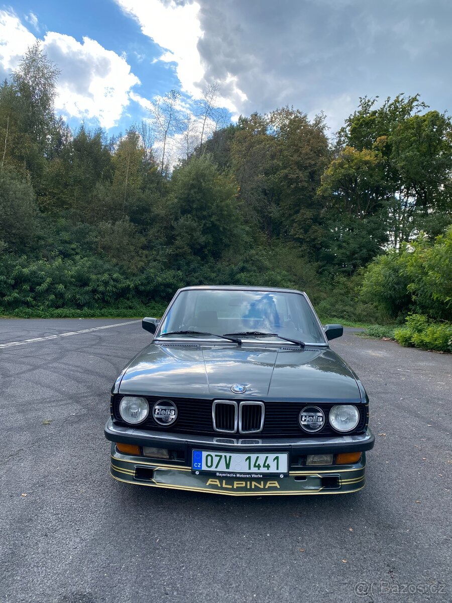 BMW e28 525e - 2