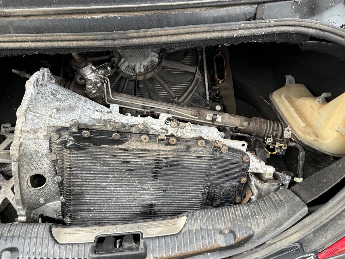 Jaguar XJ 3.0 202kw Diesel V6 Premium Luxury.Motor prodán - 2