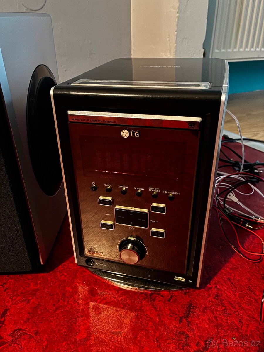 Hi-Fi LG LF-U850 - 2