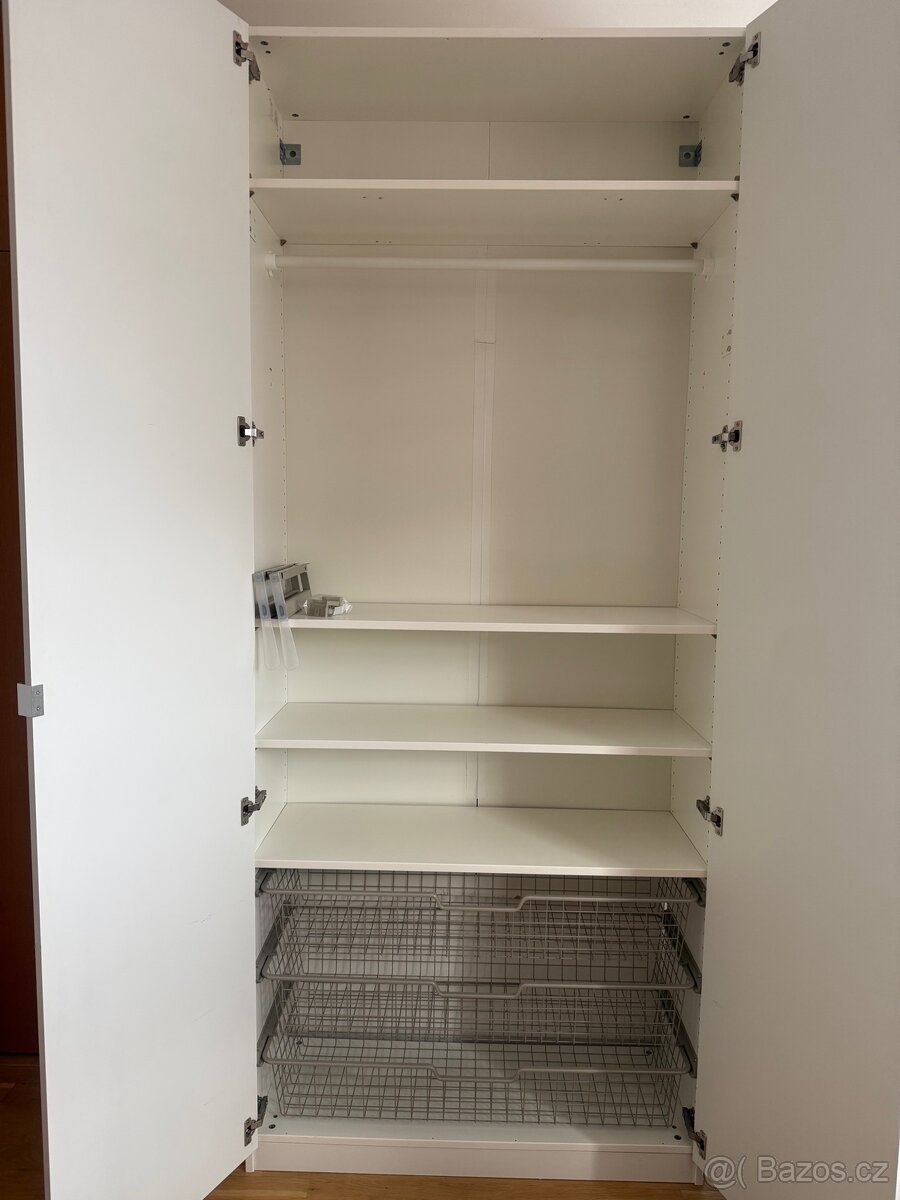 Bílá šatní skříň Ikea - 2