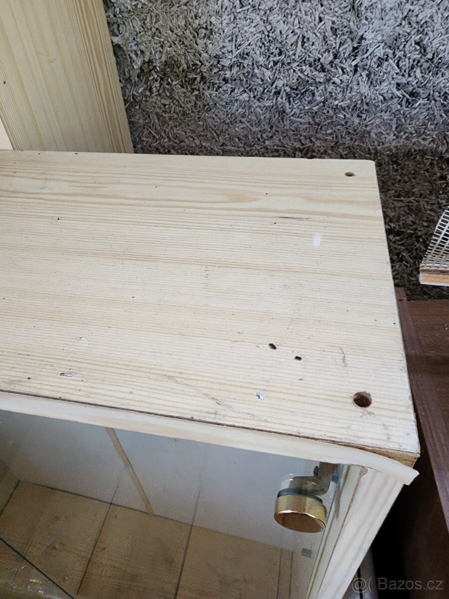 Vitrína prosklena 2x - 2