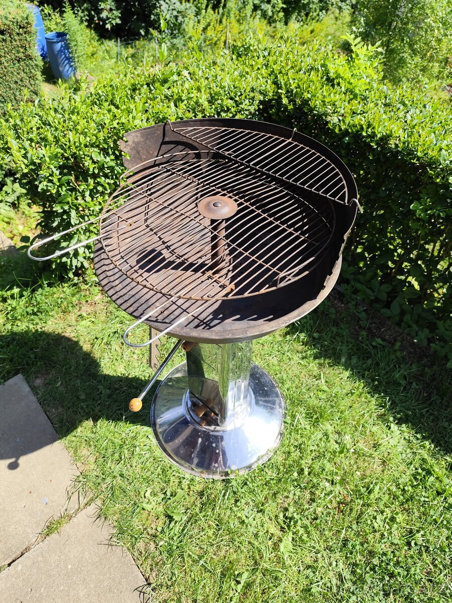 Nerezový sloupový gril - 2