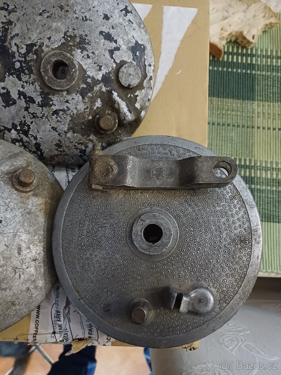 Brzdovy štít pionýr - 2