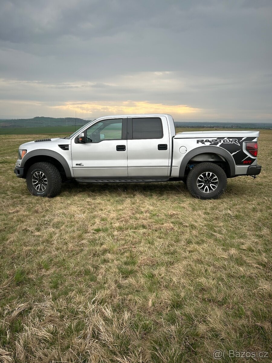 Ford F150 Raptor SVT 6.2