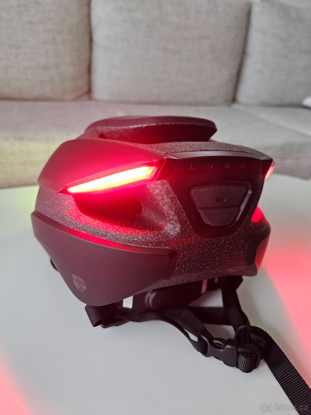 Unikátní cyklistická helma Lumos Ultra (s LED + blinkrem) - 2