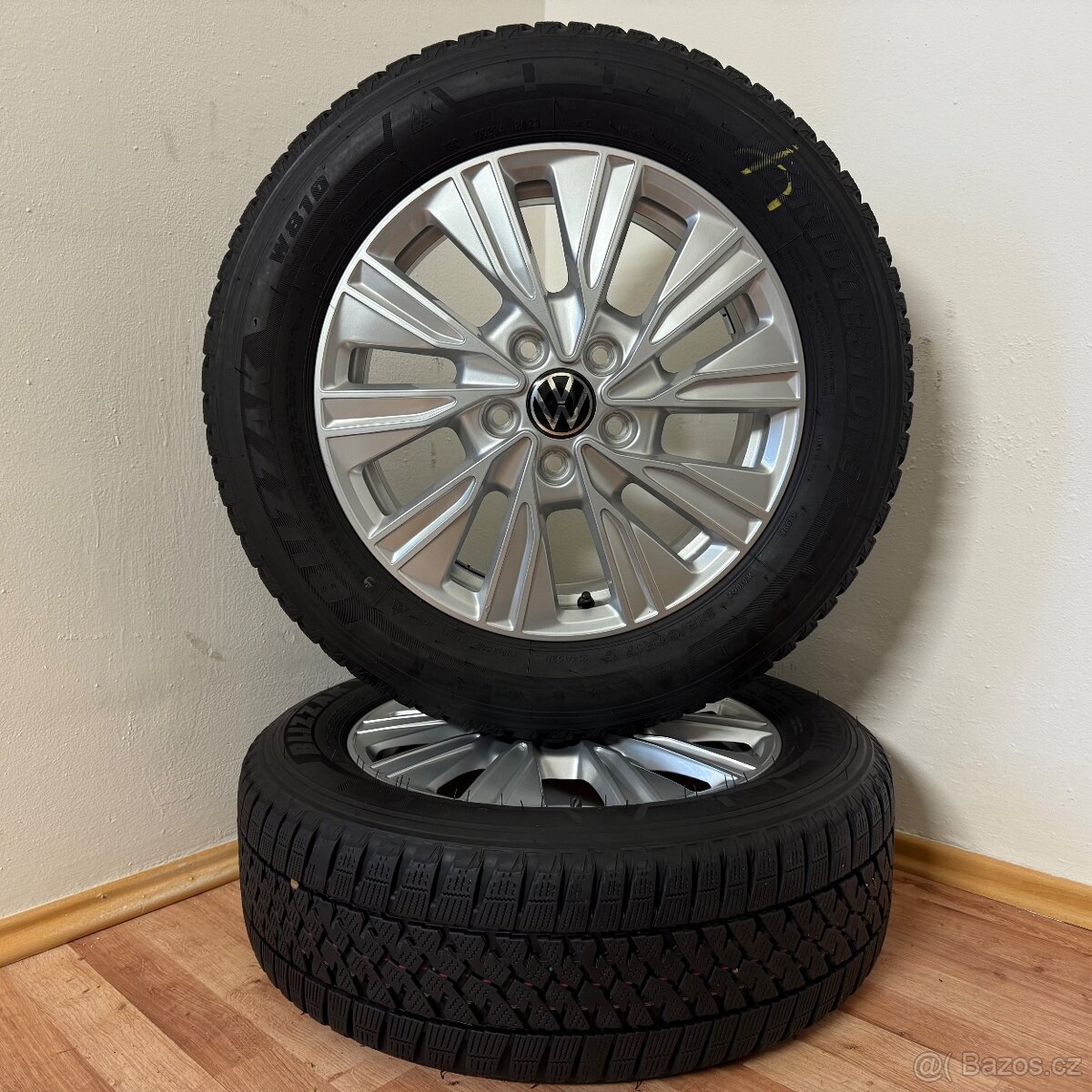 FORD FOCUS/CMAX 5x108 R17 ET50+LETNÍ 215/50R17 6mm - 2