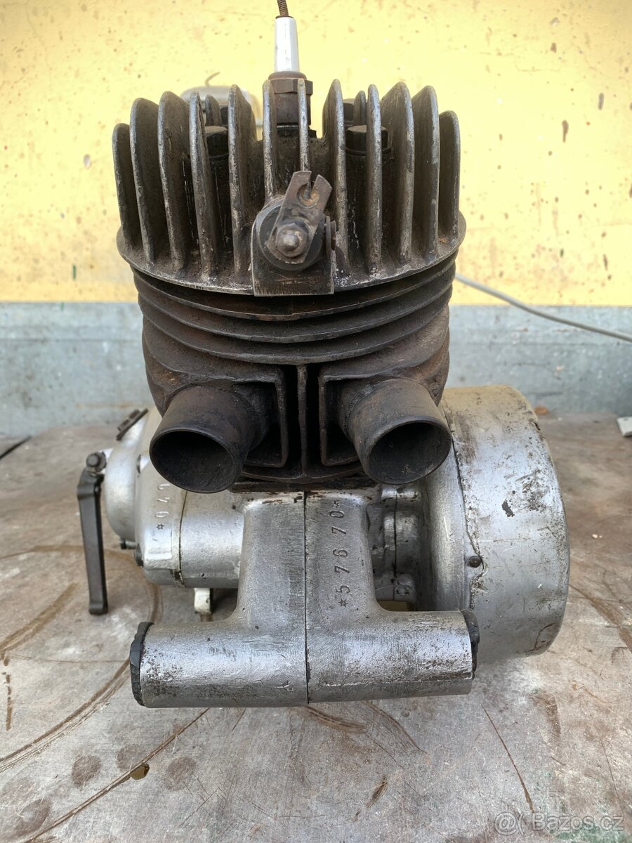 Motor ČZ 175 - 2