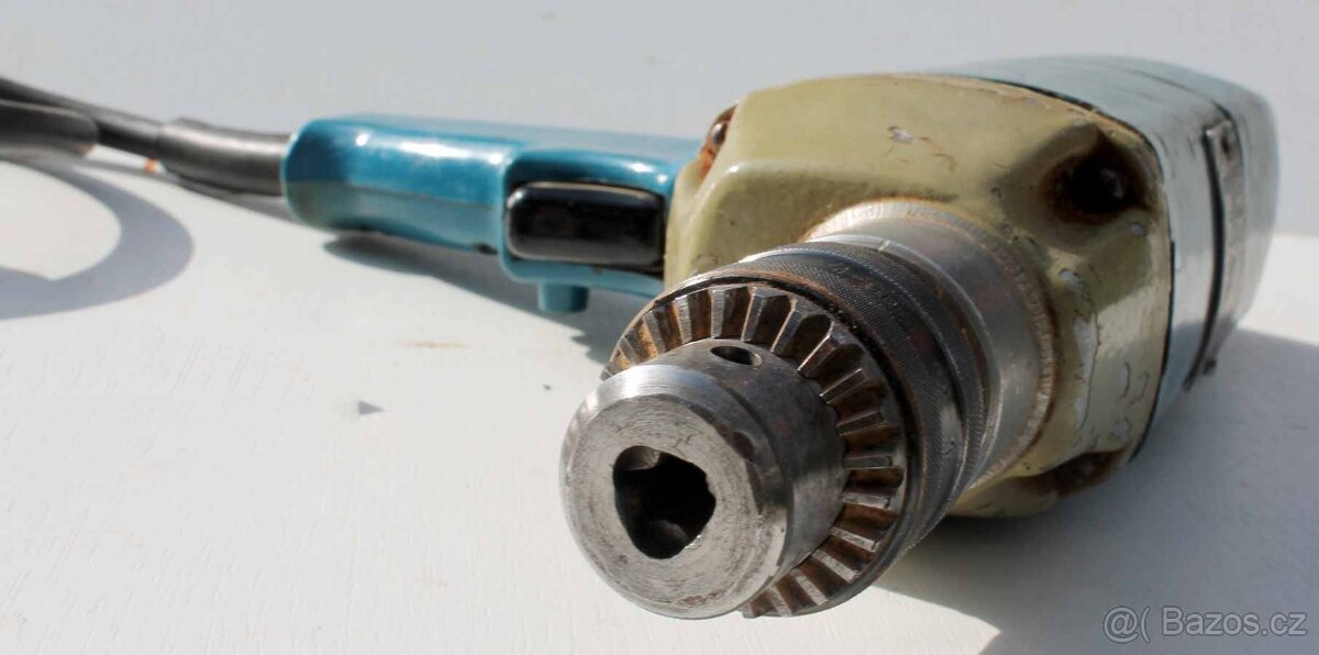 Ruská stará vrtačka k opravě - 2