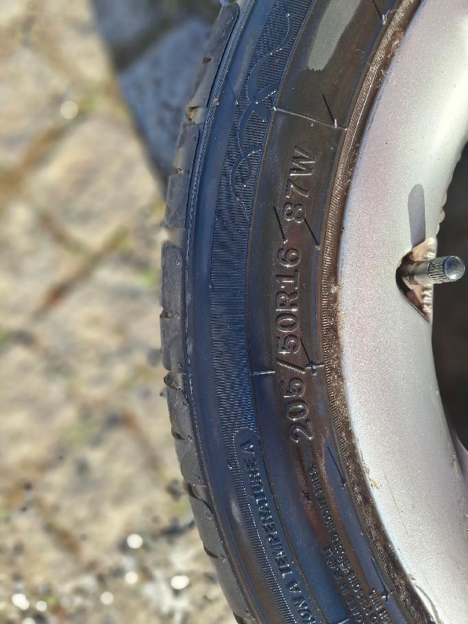 Litá kola s pneumatikami - letní - 2