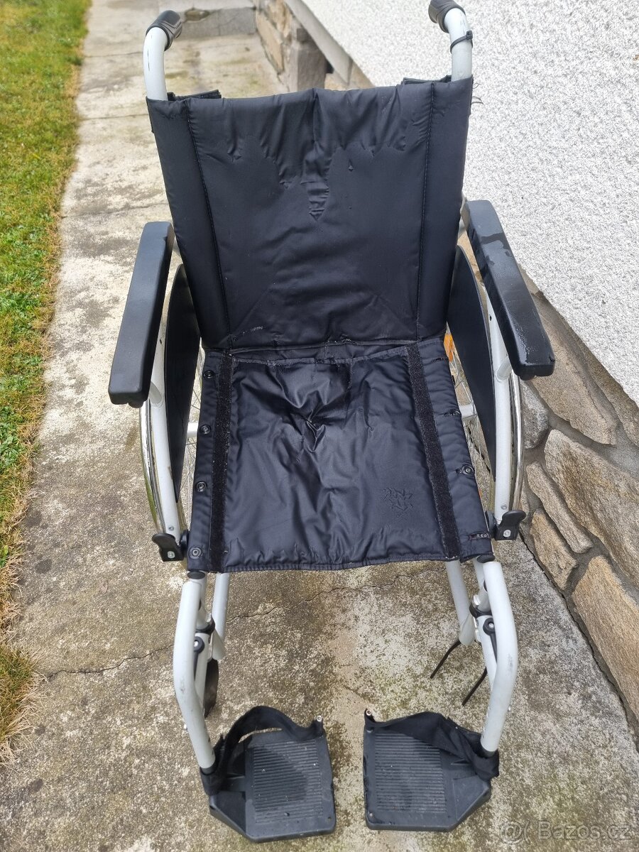 Prodám invalidní vozík BREEZY viz foto. - 2