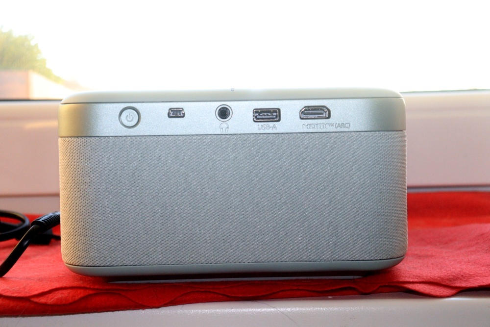 PRODÁM 3LCD PROJEKTOR EPSON EF-21G - 2