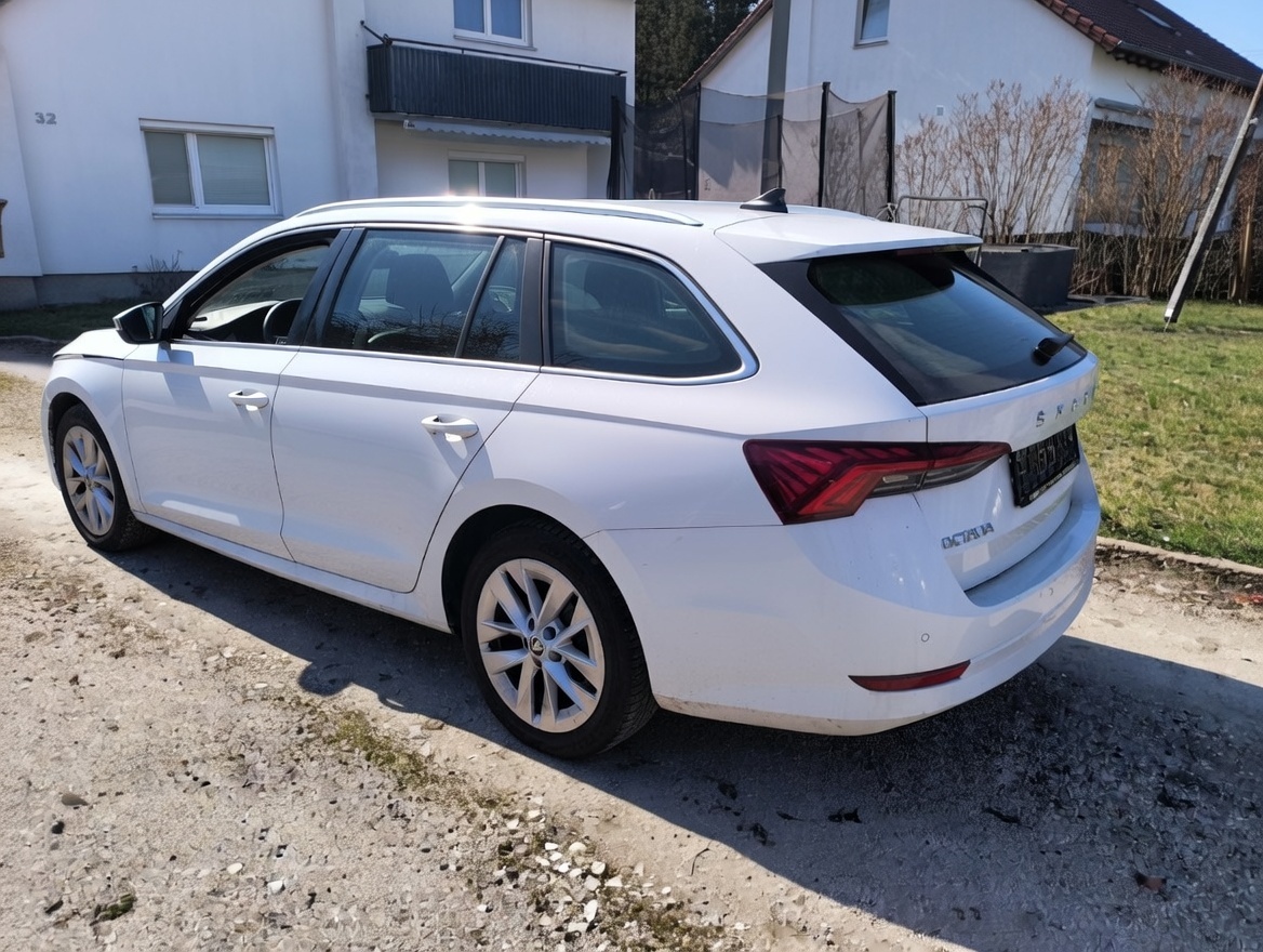 Skoda Octavia Combi lV 2021 2.0TDI 150 koni - 2