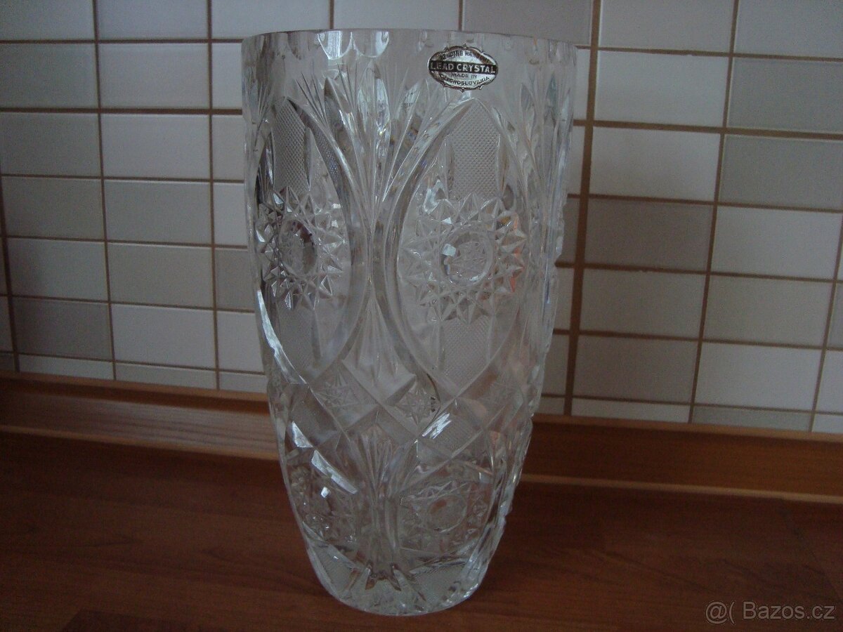 broušená váza a popelník - 2