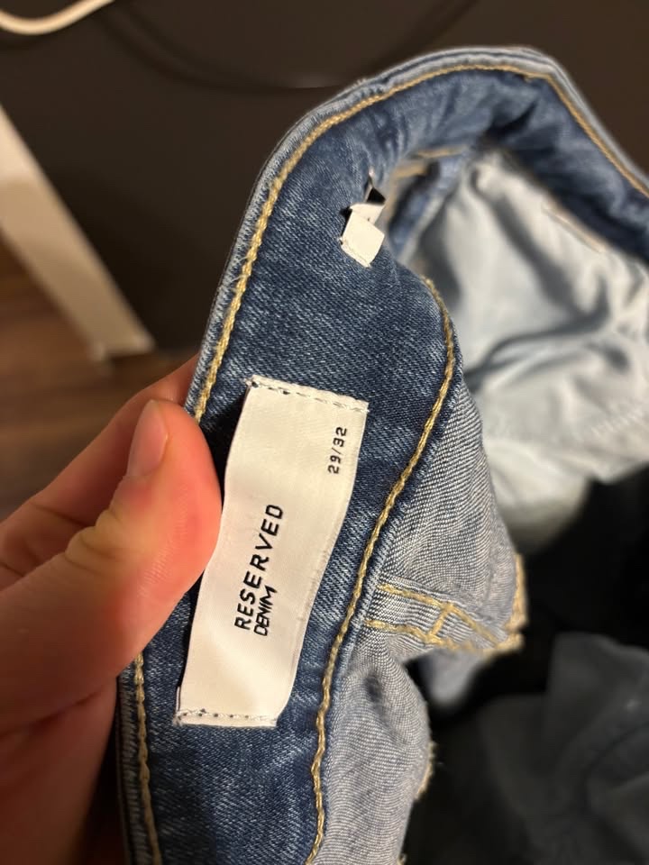 Prodám tmavě modré slim džíny Reserved, vel. 29/32 - 2