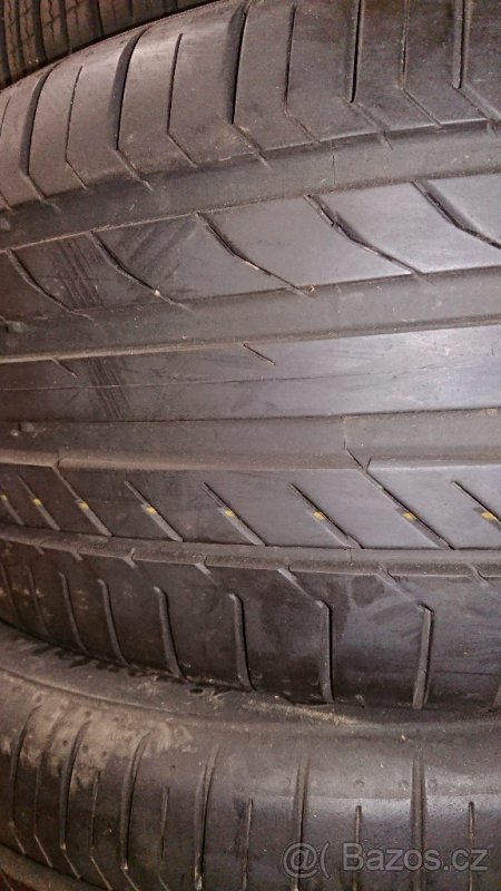 Letní pneu 235/45 r19 - 2