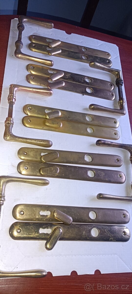 Mosazné kování 5x - 2