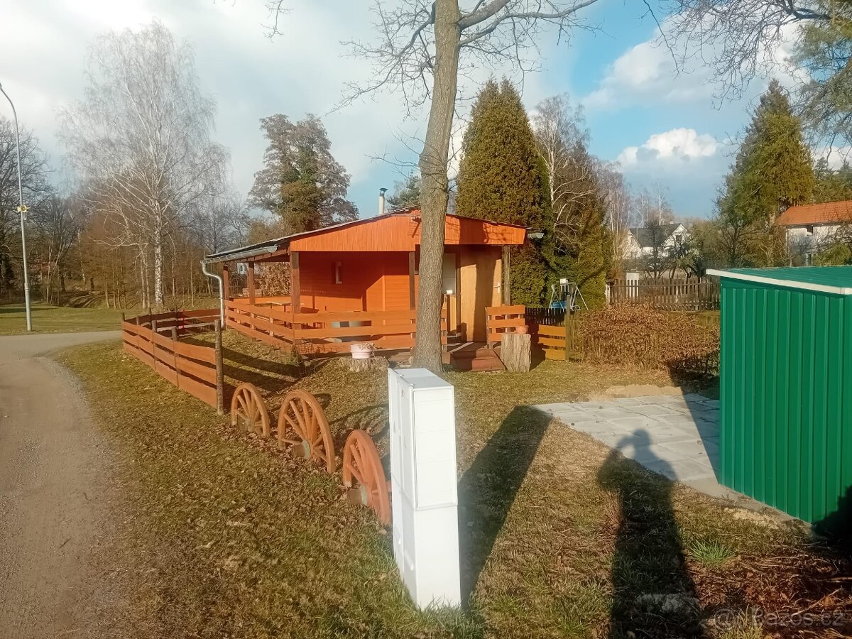 Prodej chatky u Třeboně - 2