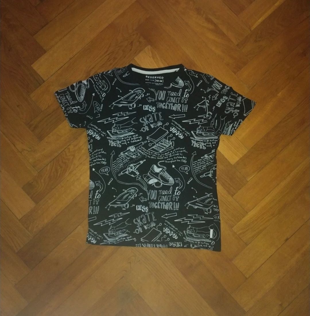 Černé tričko Reserved - 2