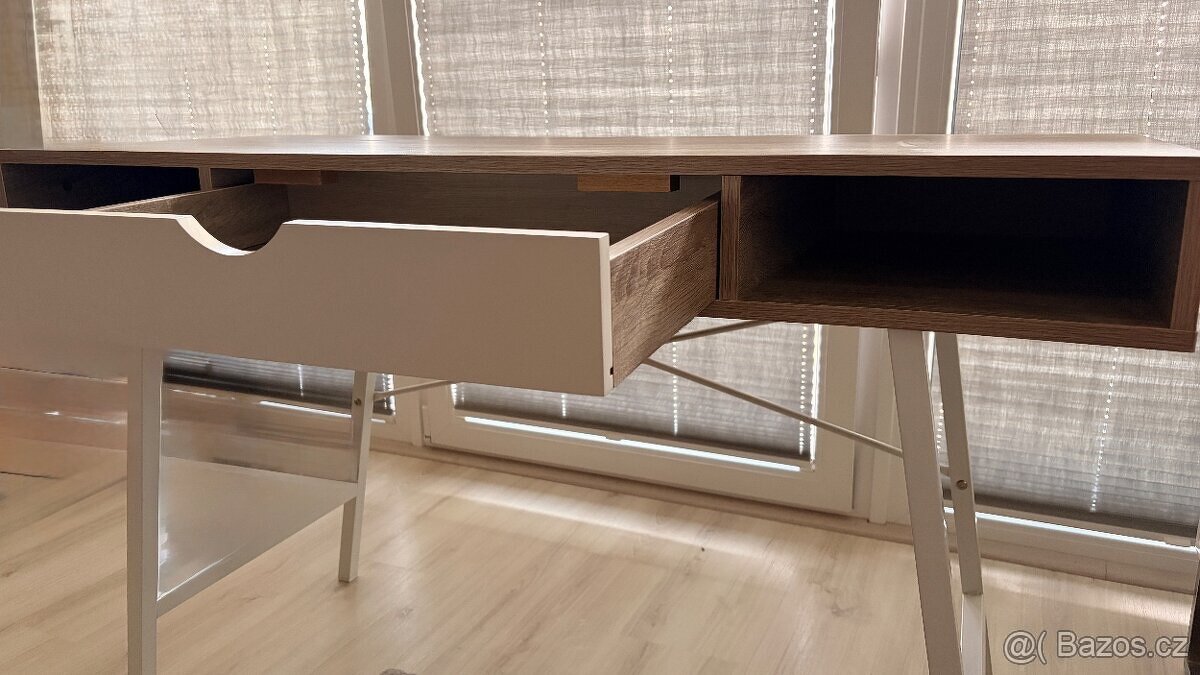 Psací stůl - 2
