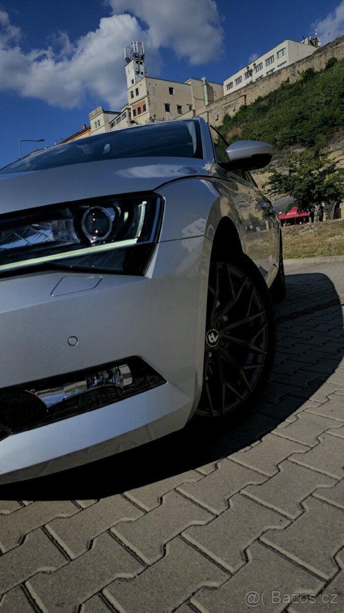 Škoda Superb III Combi 2018.12 , 1.6 TDI 88 kW - 2