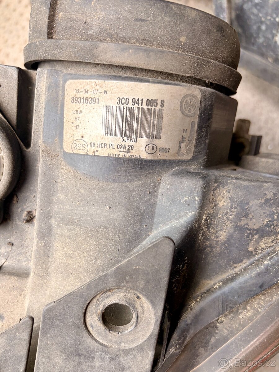 VW Passat B6 světlomet levý 3C0941005S - 2