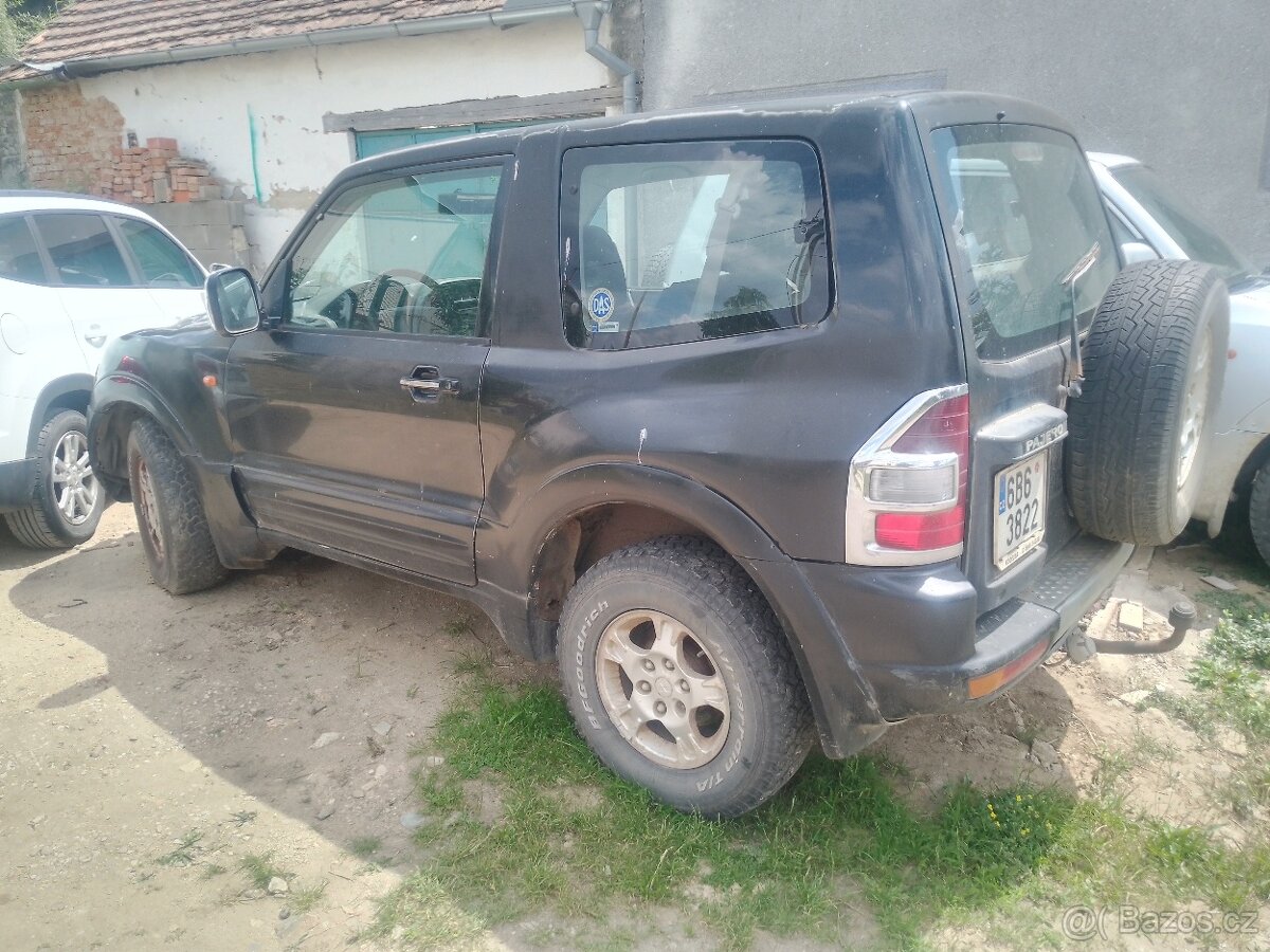 Mitsubishi Pajero 3 - 2