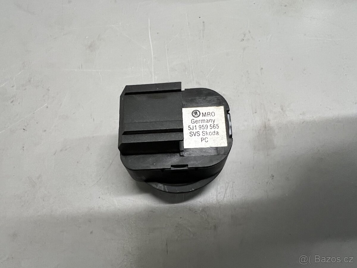 Elektronický ovladač zrcátek Škoda - 2
