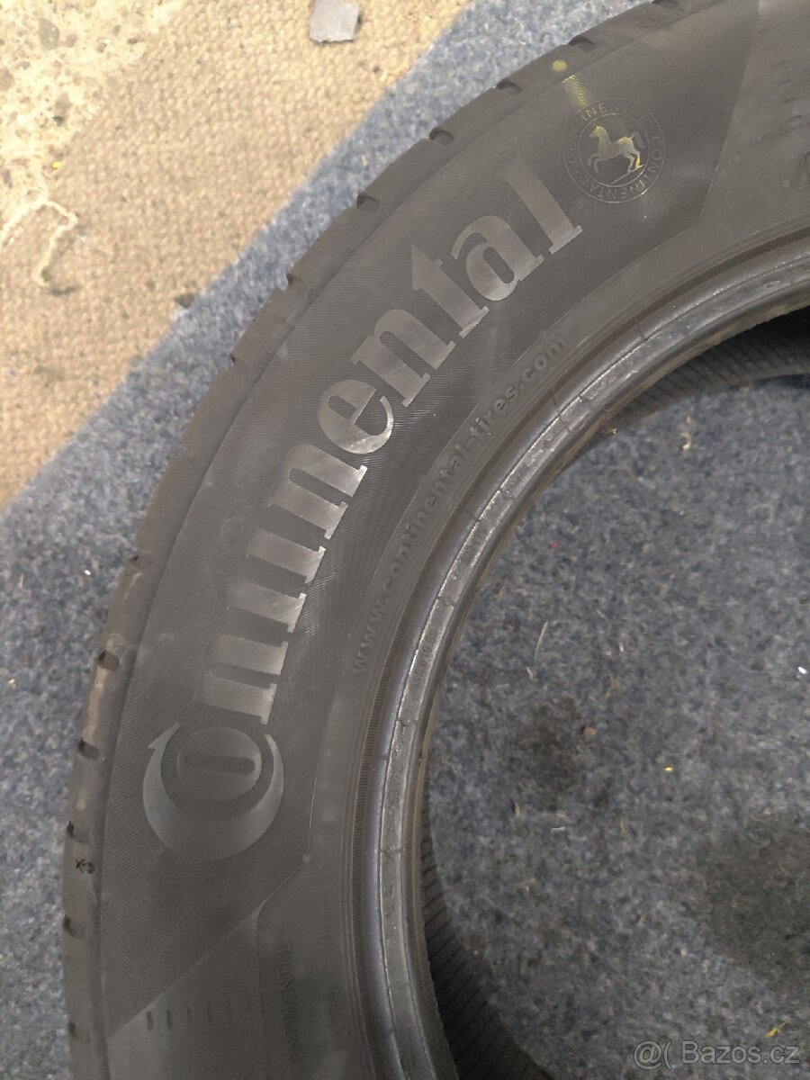 Prodám pneu 215/60R17 Continental - 2