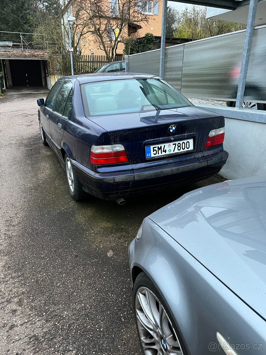 BMW E36 320i - 2