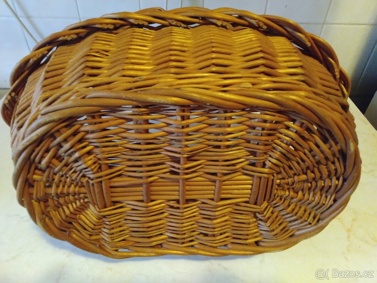 Proutěný koš - 2