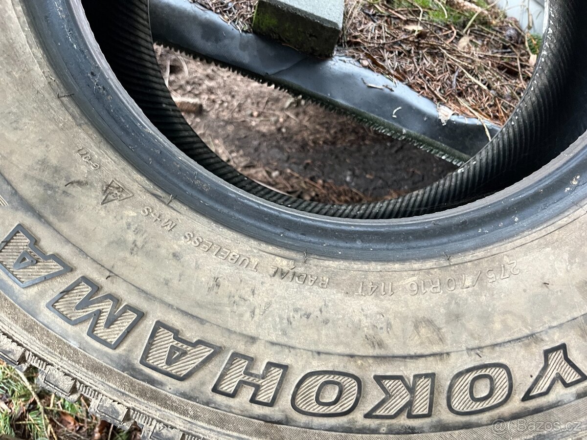 Pneu Land cruiser 275/70 R16 - 2