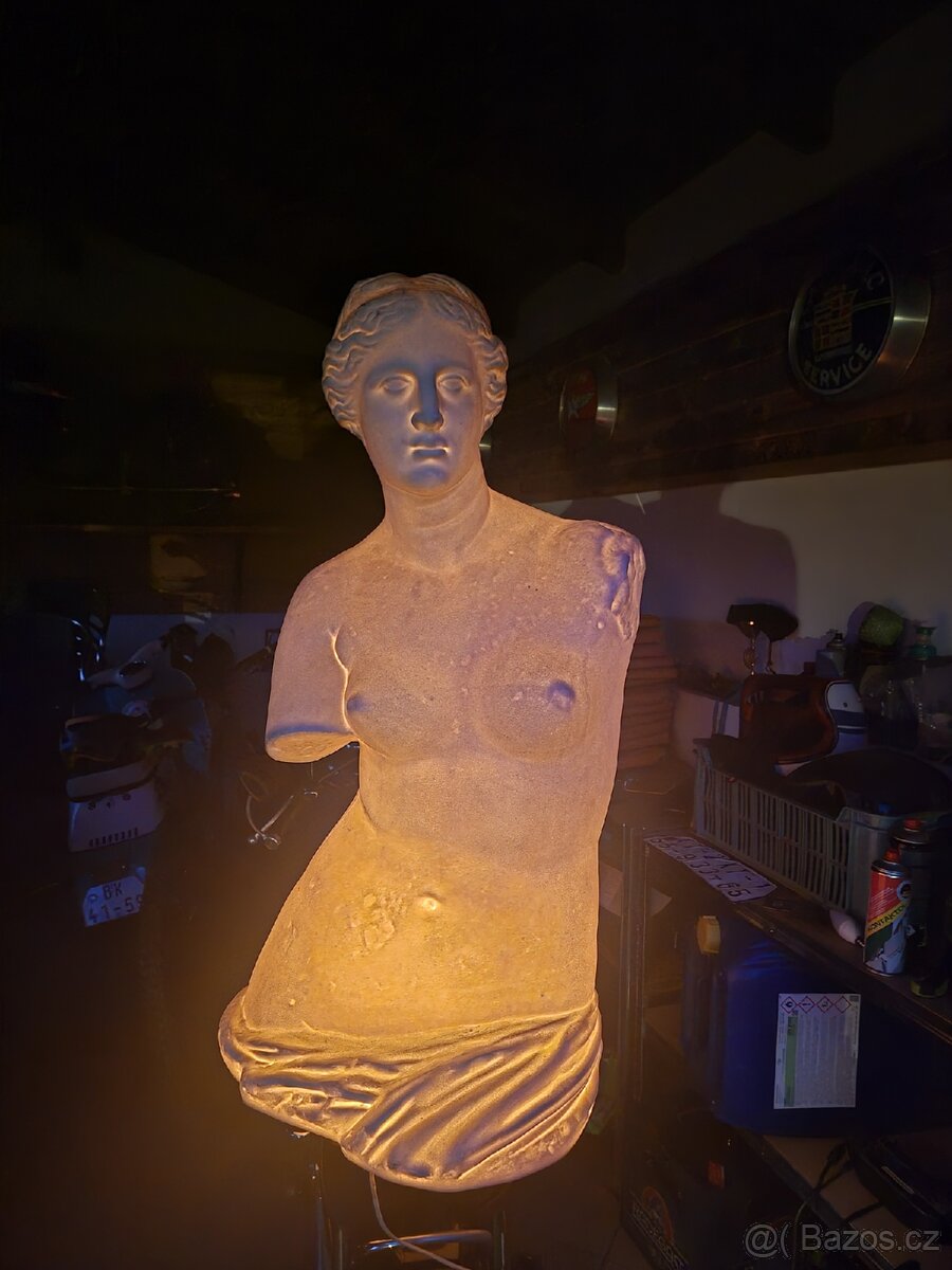 Busta Venuše, lampa - 2