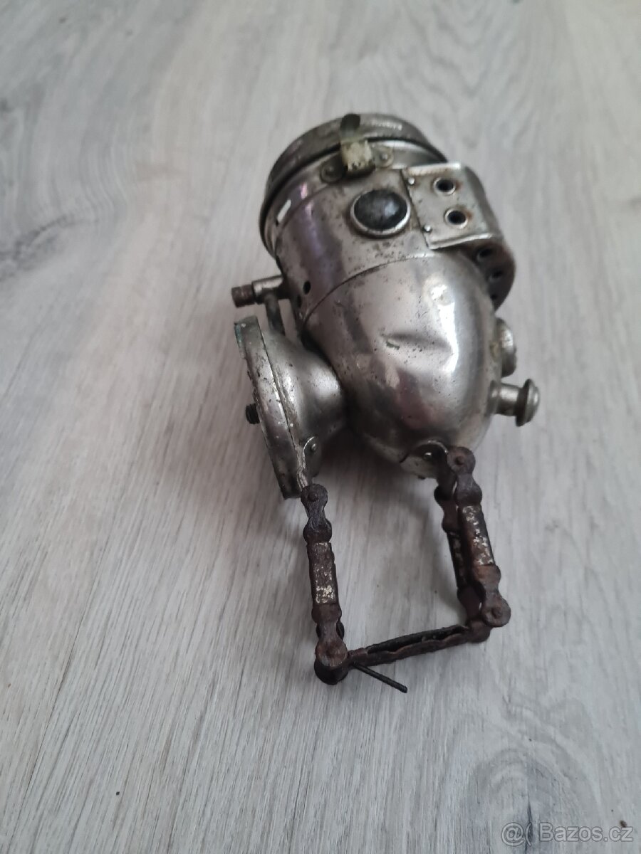 Stara karbitová lampa - 2