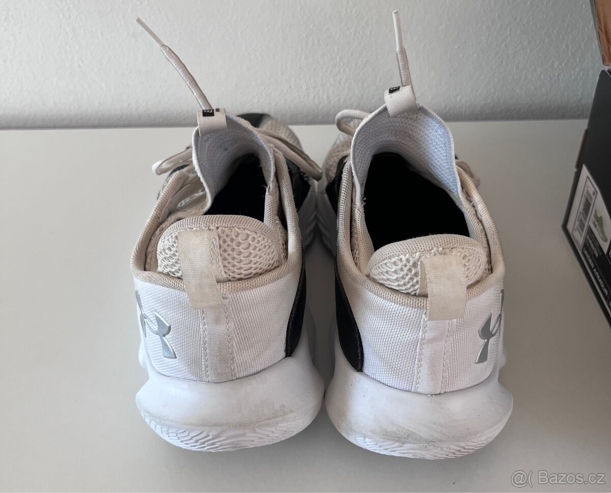 Under Armour Flow FUTR X 3 - 2