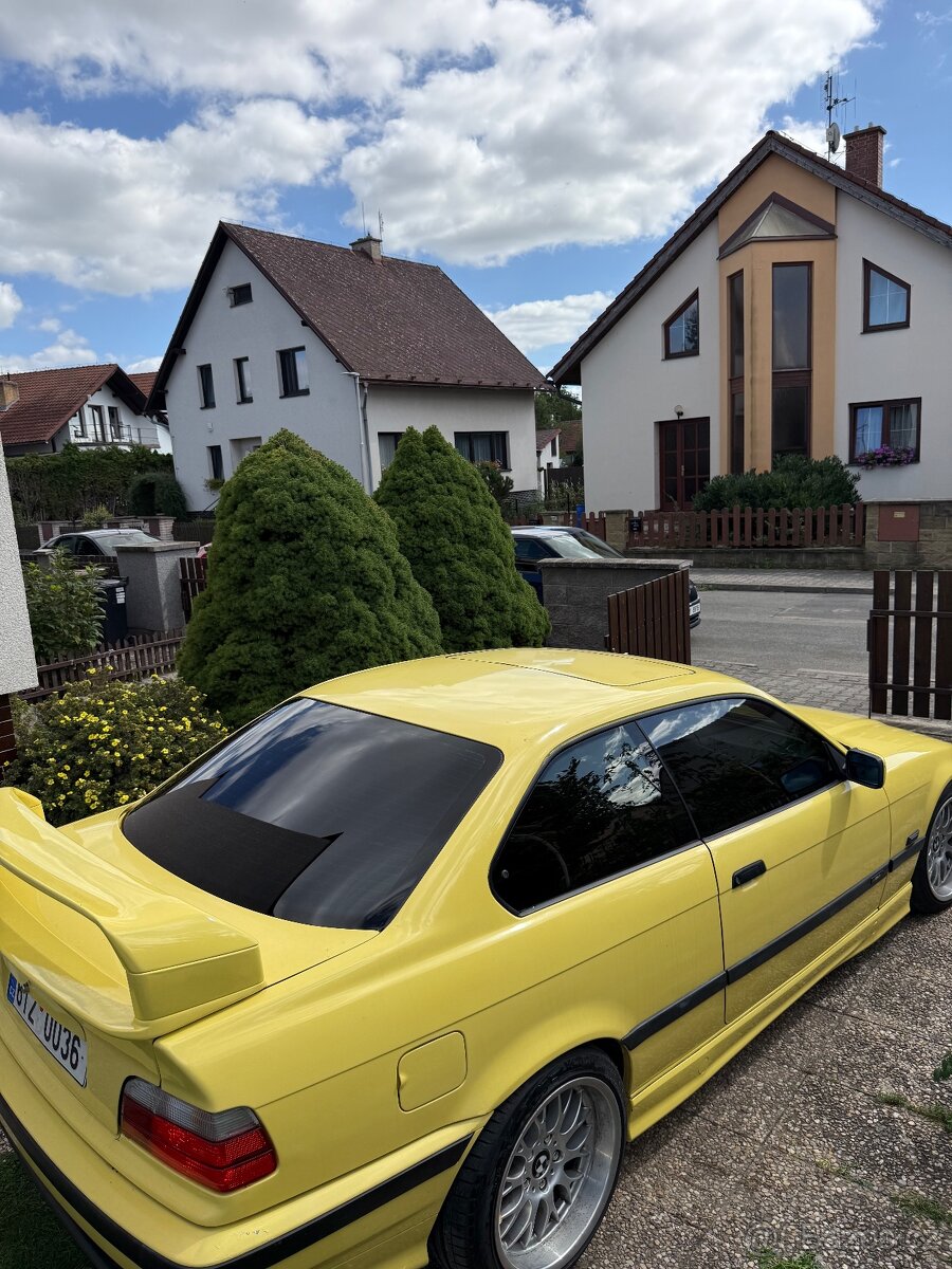 BMW E36 coupe 328i - 2