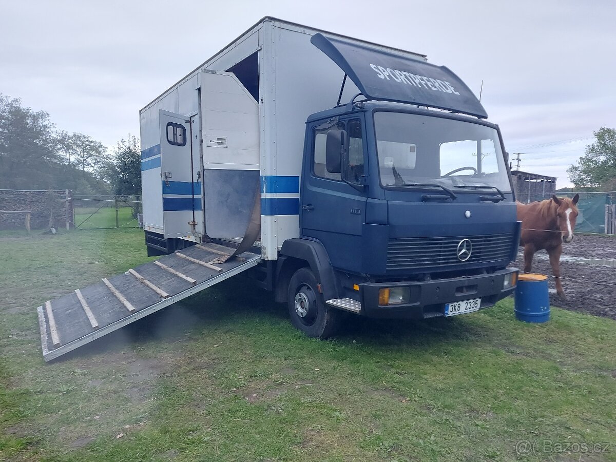 Autopřepravník na 4 koně - 2