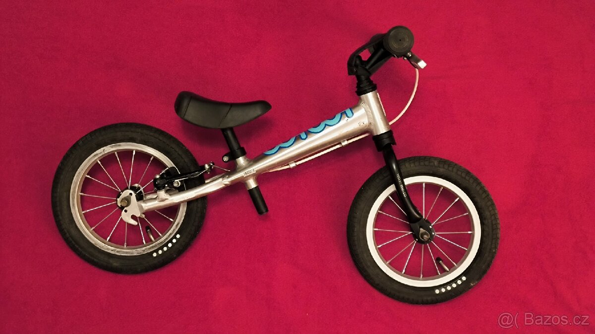 Dětské odrážedlo Yedoo – lehké, nafukovací kola, brzda - 2