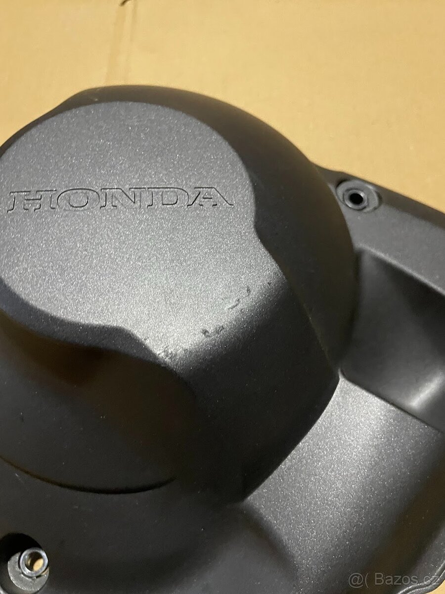 Pravý kryt motoru na Honda NC 700/750 - 2