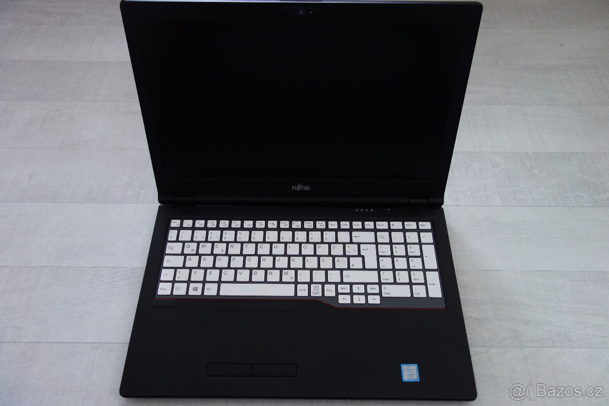 FUJITSU Lifebook E559 - 2
