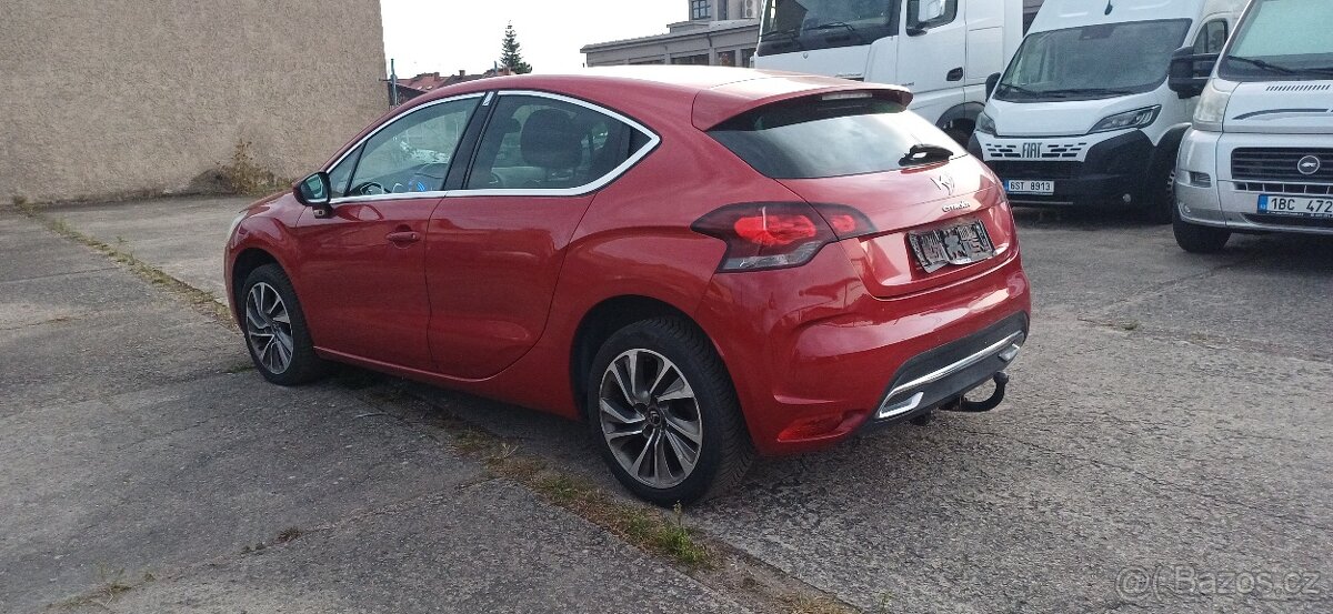 Citroën DS4, CITROEN DS4 1:6HDI Masáž sedaček - 2