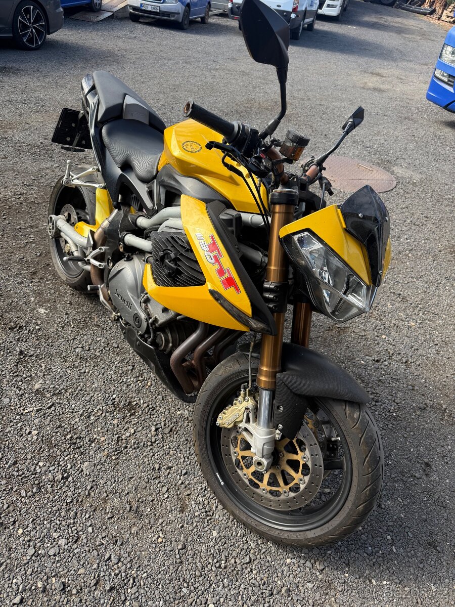 Motocykl Benelli - 2