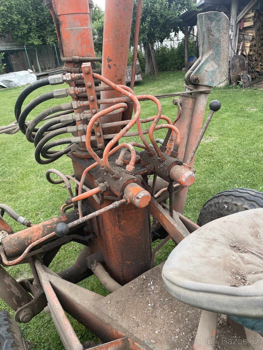 Nakladač UNHZ 500 - 2